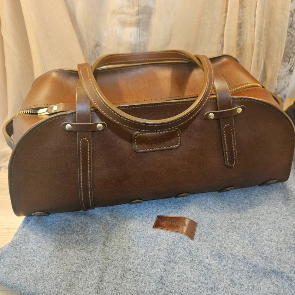 Large De Bruir Atelier Firm Brown Leather Sports Bag and Gray Dust Bag Handmade